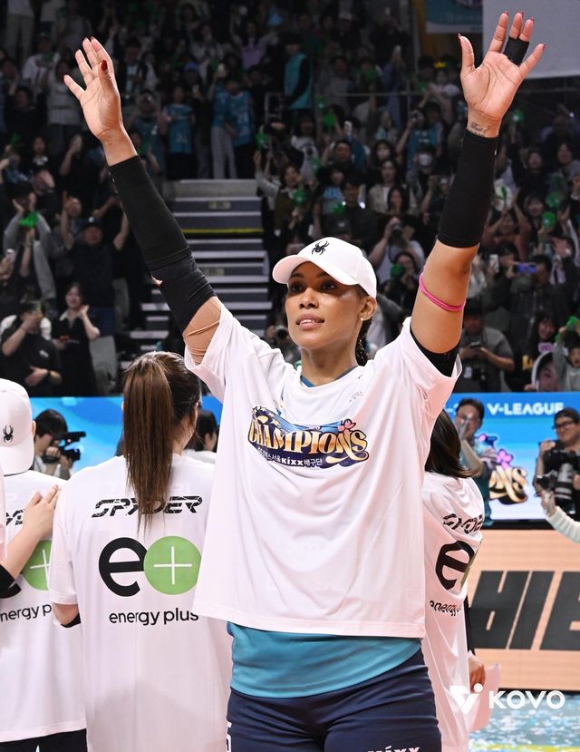 프로배구 여자부 챔프전 MVP에 오른 실바