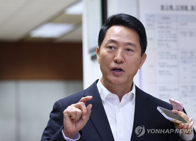 무선통신 기반 열차제어시스템 도입 준비 점검하는 오세훈 시장