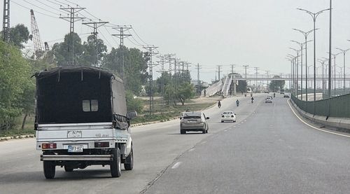 한산한 파키스탄 이슬라마바드 고속도로