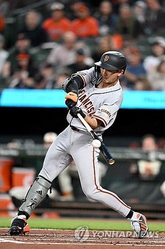 이정후가 시즌 첫 홈런을 날렸다.