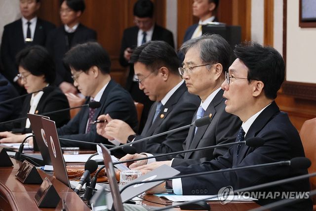 김민석 총리, 임시 국무회의 발언