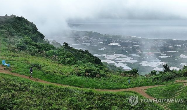 흐린 제주의 날씨