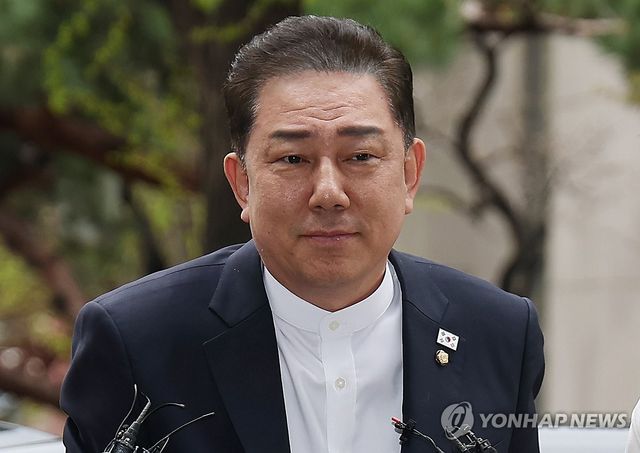 조사 향하는 김병기