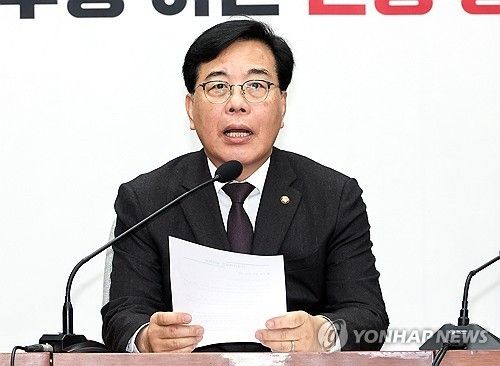 원내대책회의 주재하는 송언석 원내대표
