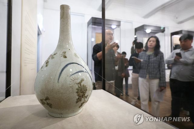 일본 거상과 경합 끝에 낙찰 받은 백자