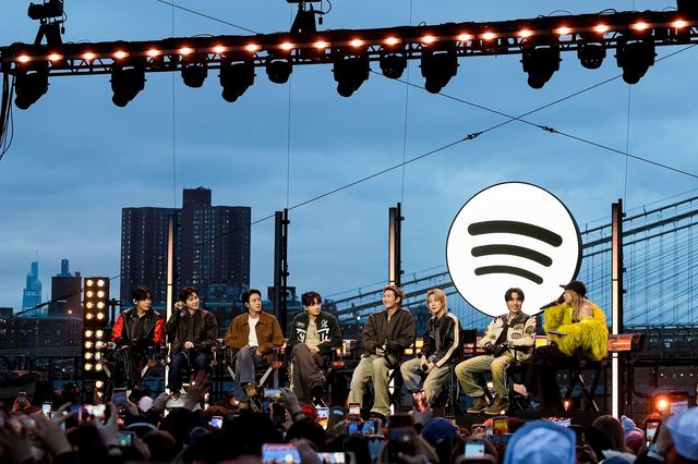 그룹 방탄소년단(BTS) 5집 미국 첫 무대 '스포티파이 X BTS : 스윔사이드'