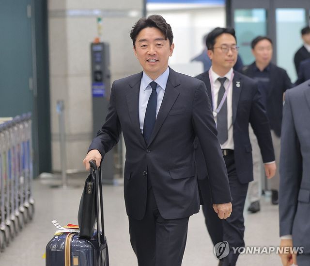 중동 지역 방문 후 귀국한 강훈식 대통령 비서실장