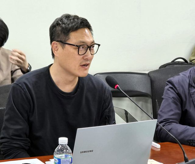 게임업계 종사자 설문 결과 발표하는 김상호 넥슨 노조 지회장