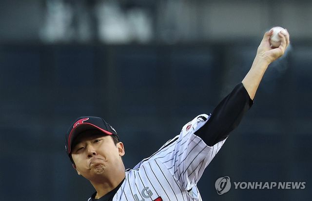 역투하는 LG 선발 송승기