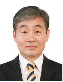 윤원일 국민건강보험공단 상임감사