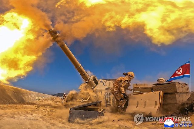 김정은, 김일성 생일에 포사격경기 참관