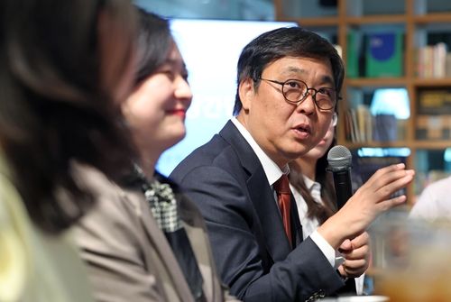 청년 예술인 만난 최휘영 문체부 장관