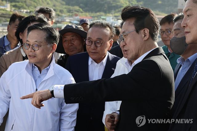 여수세계섬박람회 준비상황 점검하는 김민석 총리