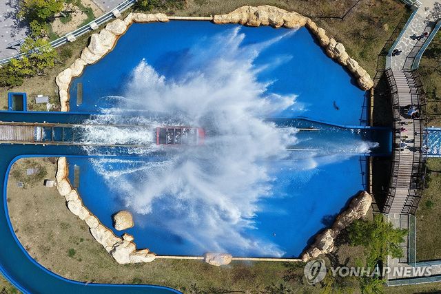 '무더위 시원하게'