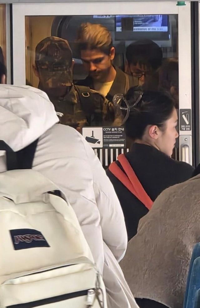 KTX의 외국인 관광객들 [사진/성연재 기자]