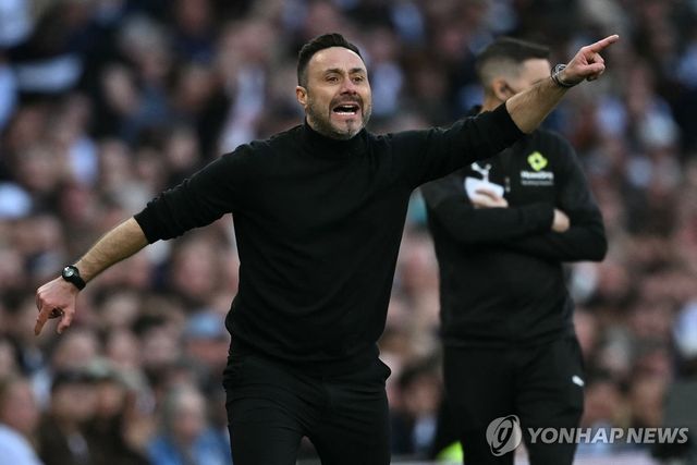 로베르토 데제르비 토트넘 신임 감독