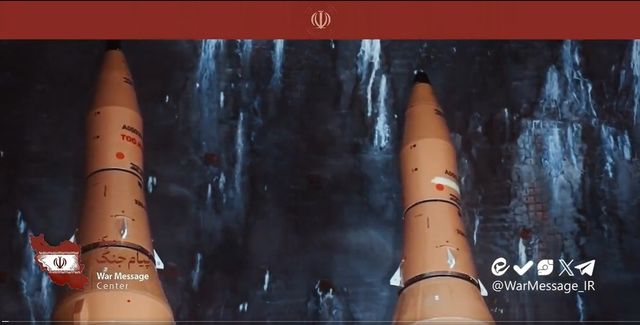 이란의 지하 미사일 기지