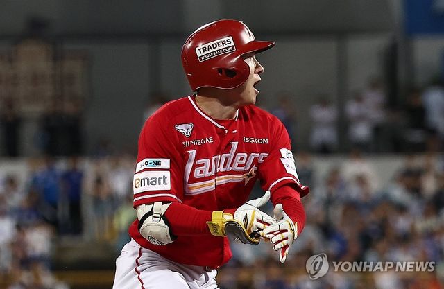 박수치는 박성한