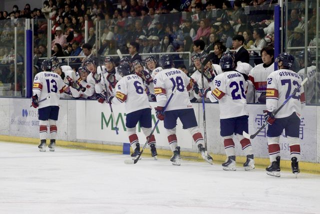 일본에 2연패 한 한국 남자 아이스하키