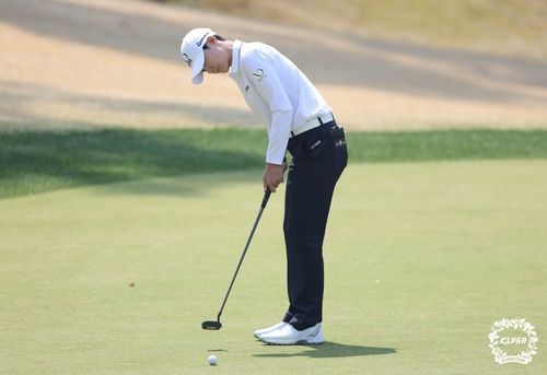 박성현의 퍼트 모습