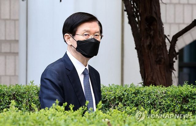 특수공무집행 방해 공판 출석하는 박종준 전 경호처장