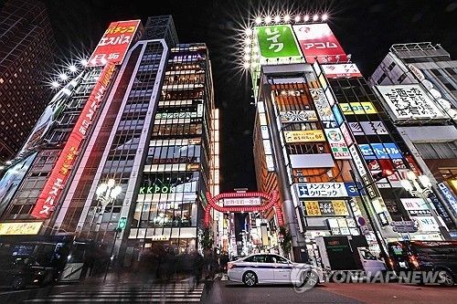 일본 도쿄 가부키초 야경