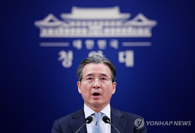 김용범 정책실장, 중동상황 관련 비상경제점검회의 브리핑