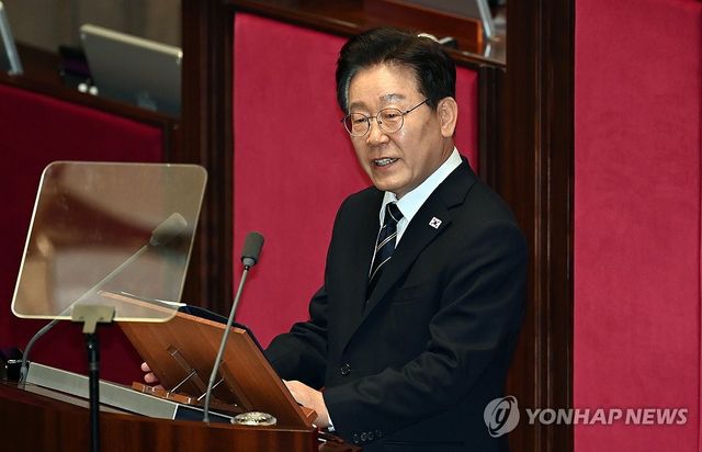 '전쟁 추경' 필요성 연설하는 이재명 대통령