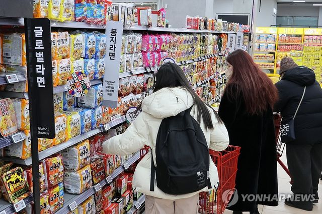 1분기 농식품 수출 4% 늘어…라면·과자가 이끌어 - 1