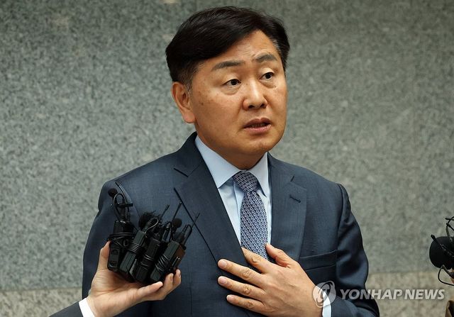 입장 밝히는 김관영 전북도지사