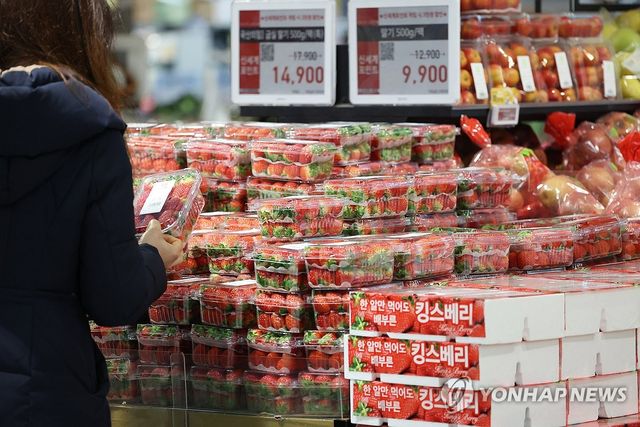 1분기 농식품 수출 4% 늘어…라면·과자가 이끌어 - 2