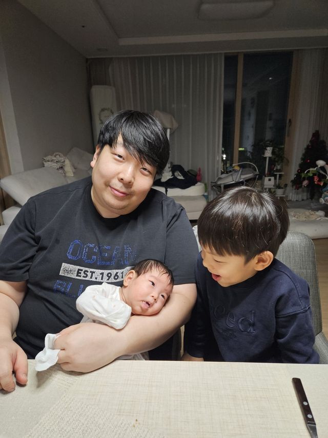 기증자 김겸씨와 자녀들