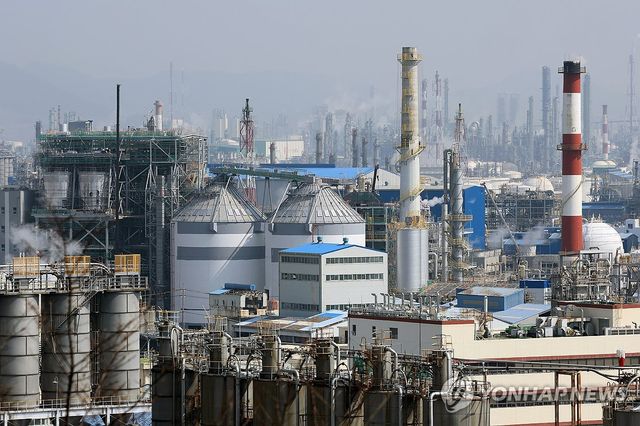 중동사태 영향 받는 여수석유화학산단