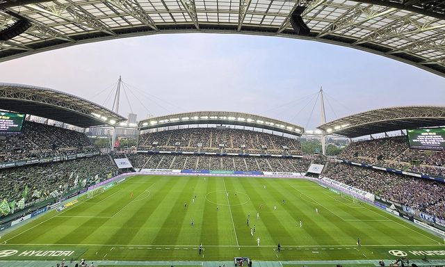 축구팬 가득찬 전주월드컵경기장