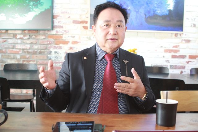 연합뉴스와 인터뷰하는 에드워드 손 대표