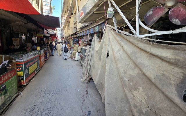 1주일 봉쇄된 파키스탄 군사도시