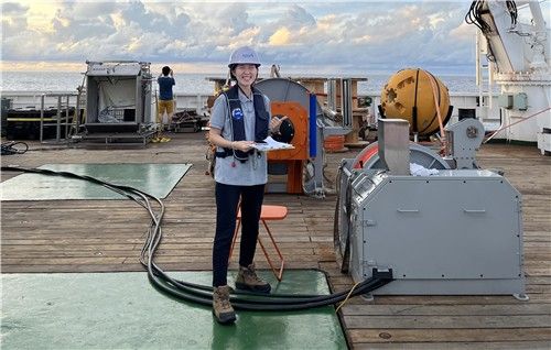 현장 관측 중인 노수연 박사