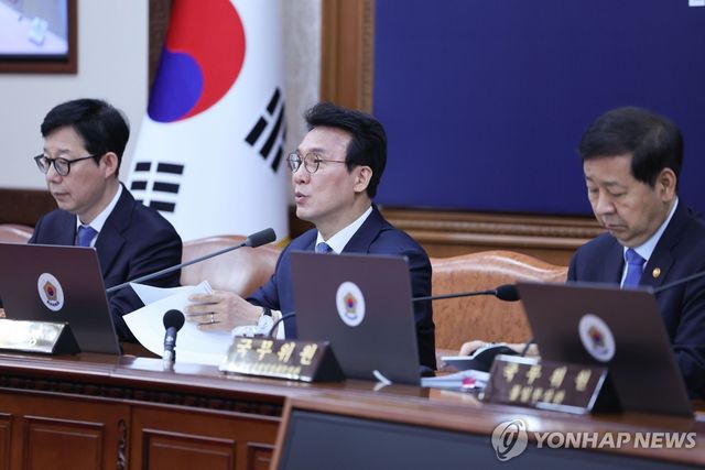 발언하는 김민석 국무총리