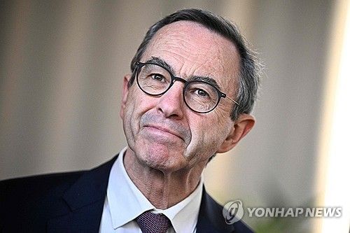 프랑스 공화당 대선 후보 브뤼노 르타이오