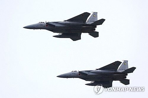 일본 자위대의 F-15 전투기