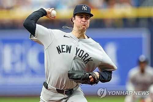 양키스 선발투수 캠 술리틀러