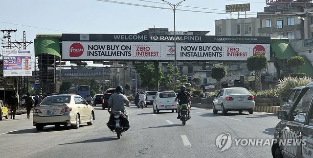 1주일 봉쇄된 파키스탄 군사도시