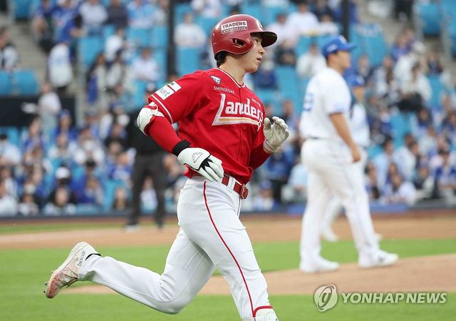 박성한 '쉼 없는 안타'