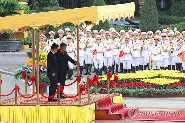 이동하는 한-베트남 정상