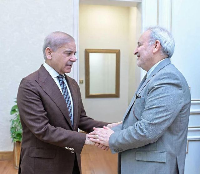 샤리프 파키스탄 총리, 주파키스탄 이란대사 접견