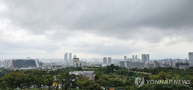 울산 흐린 하늘