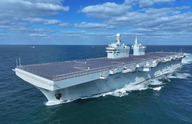 중국 강습상륙함 쓰촨함