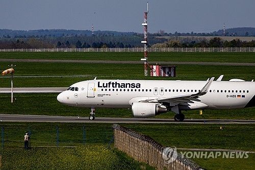 체코 프라하 공항의 루프트한자 항공기 [EPA 연합뉴스 자료사진. 재판매 및 DB 금지] 