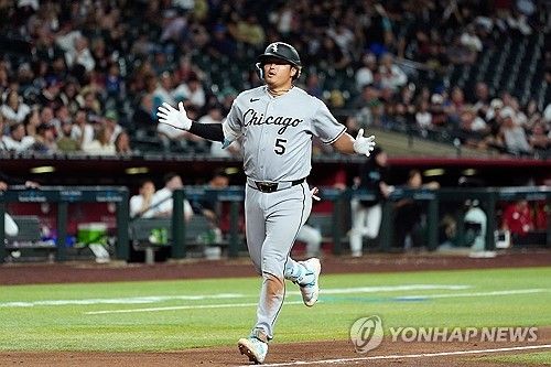 5경기 연속 홈런을 친 무라카미 무네타카