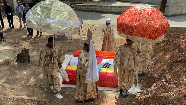 21일(현지시간) 에티오피아 수도 아디스아바바에 있는 트리니티 교회에서 한국전쟁 중 순직한 에티오피아 참전용사 122명의 유해 재안장식이 진행되고 있다. [주에티오피아 한국 대사관 제공. 재판매 및 DB 금지] 